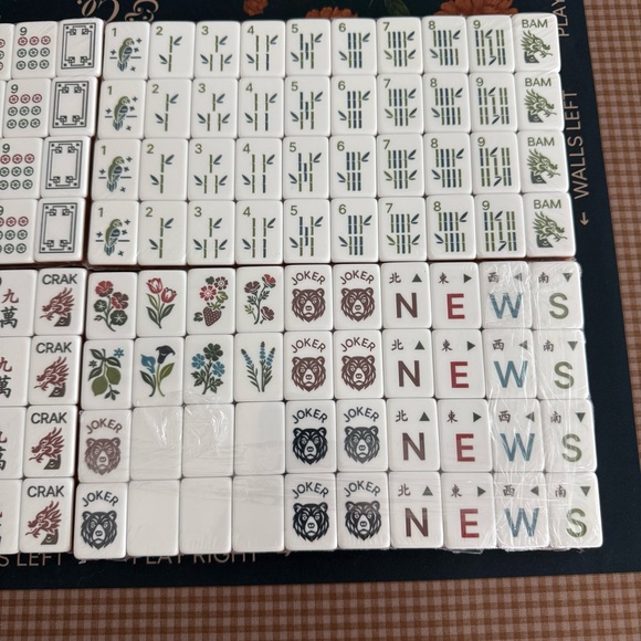 Other - NEW American mahjong tile set, navy blue, bears at jokers